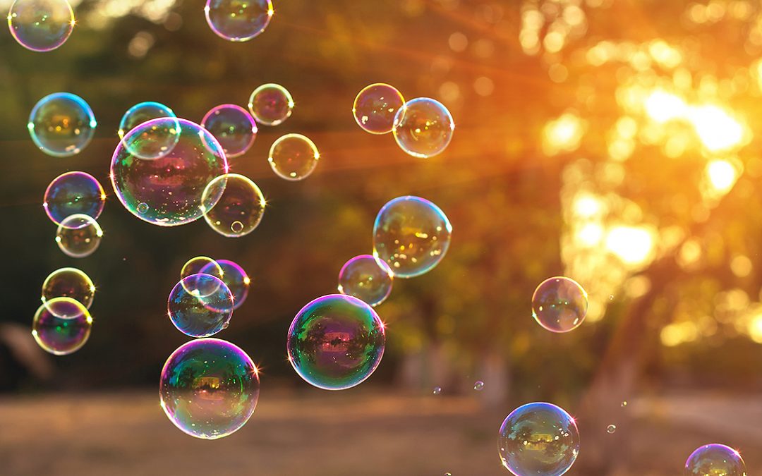 Summer Kids Experiment – Colored Bubbles Science Experiment
